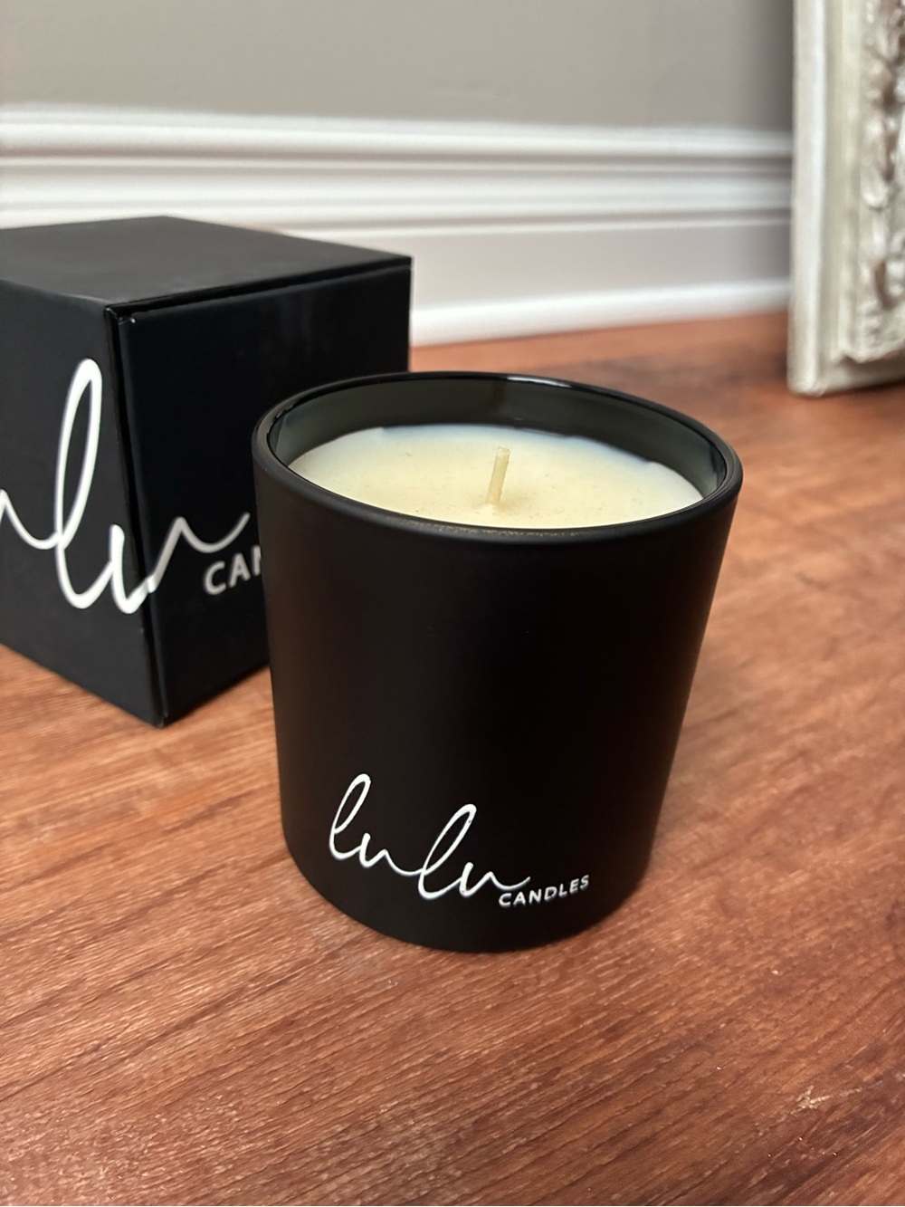 Lulu Jasmine, Oud & Sandalwood Scented Candle, Gift Box, NWT NIB